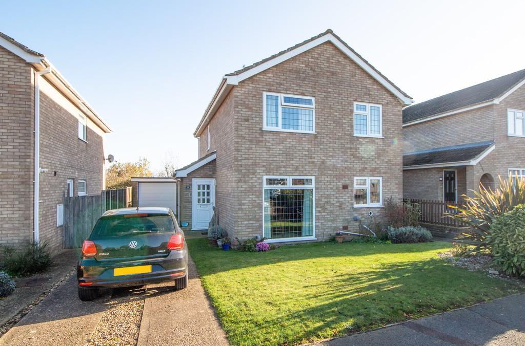 Seafield Avenue, Mistley... 4 bed detached house £350,000