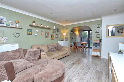 3 Dairydale Close, Irlam, Manchester, M44 6TA