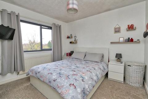 3 Dairydale Close, Irlam, Manchester, M44 6TA