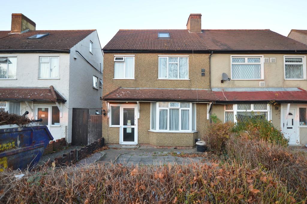 Bath Road, West Drayton 4 bed semidetached house £500,000
