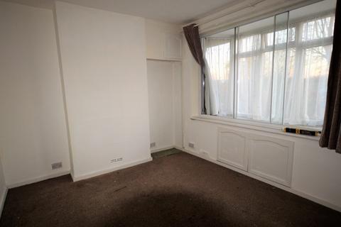 324 Bath Road, Harmondsworth, West Drayton, UB7 0DE