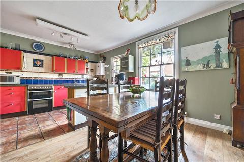 4 bedroom terraced house for sale, Church Street, Romsey, Hampshire