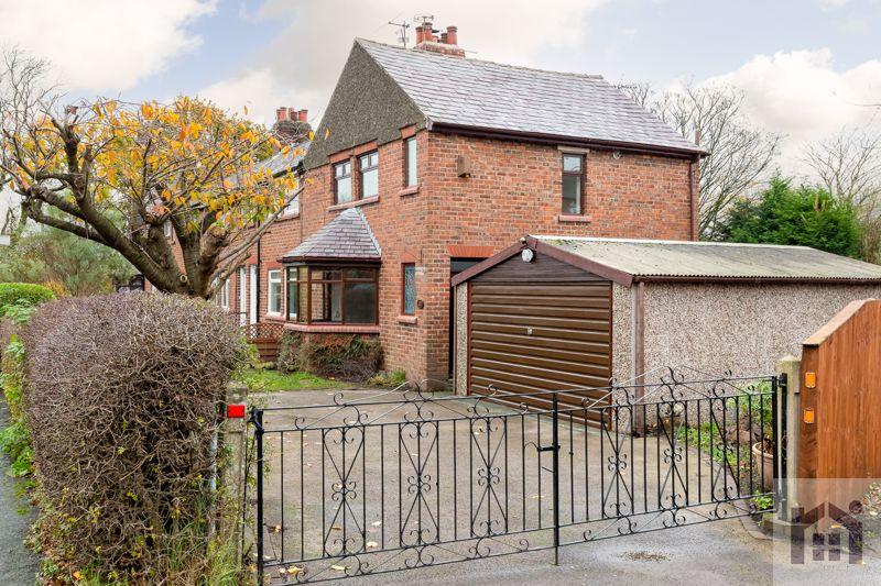 Preston Road, Coppull, PR7 5DP 2 bed terraced house £145,000