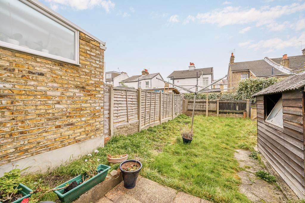 Generous Southerly Facing Garden