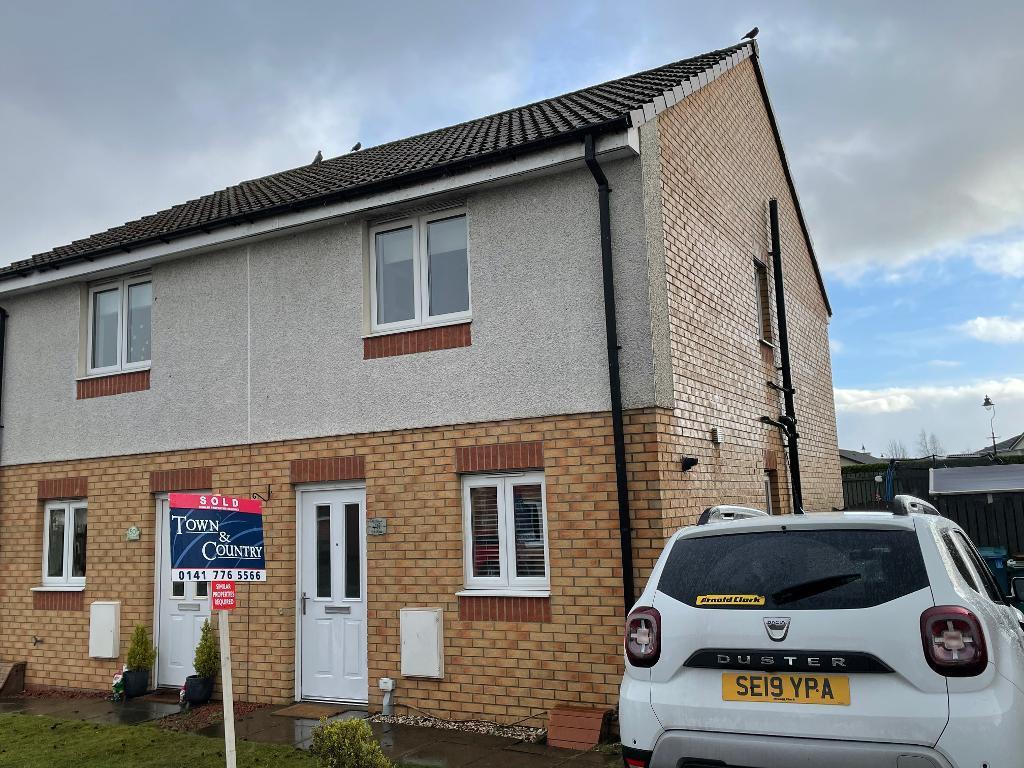Loch Road, Stepps, Glasgow, G33 6FJ 2 bed semidetached house £180,000