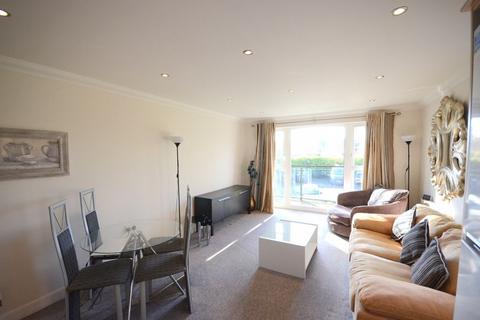 2 bedroom apartment to rent, Wellington Road, Bournemouth BH8