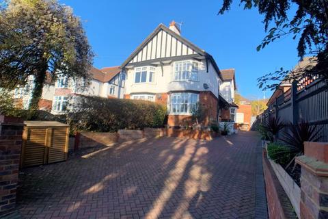 3 bedroom character property for sale - West Wycombe Road, High Wycombe