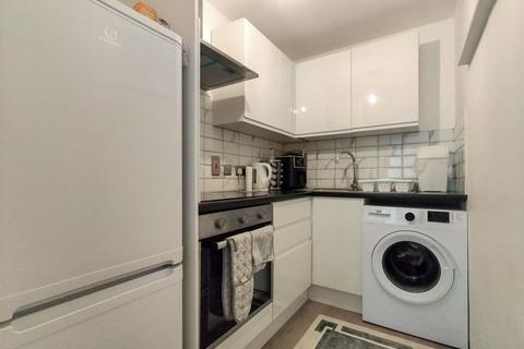 1 bedroom apartment for sale, Cornish Court, Bridlington Road, London, N9