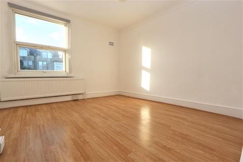 5 bedroom house to rent, Cheshire Road, Bounds Green / Wood Green N22