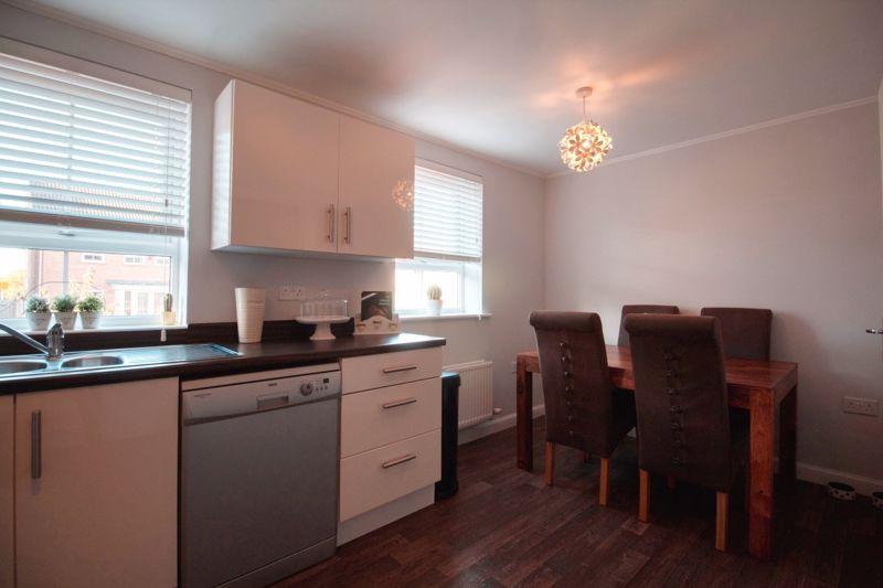 Osprey Drive, Scunthorpe 3 bed terraced house £165,000