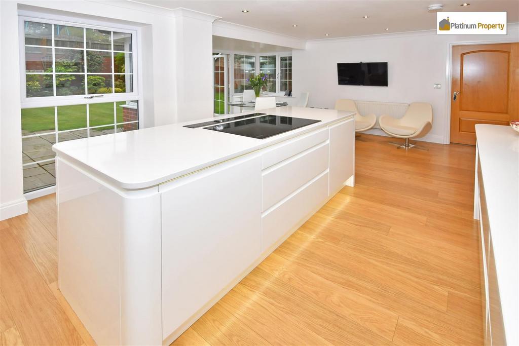 Open plan dining kitchen