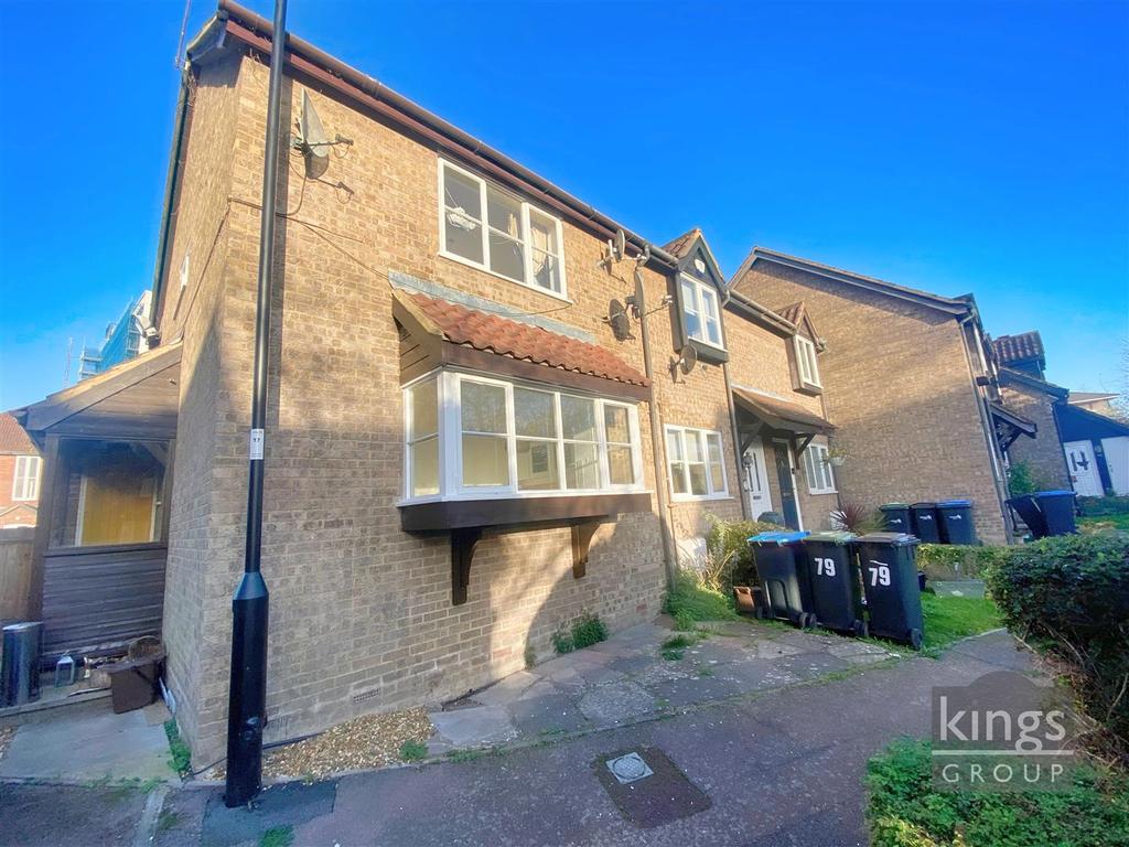 Mahon Close, Enfield 3 bed end of terrace house £400,000