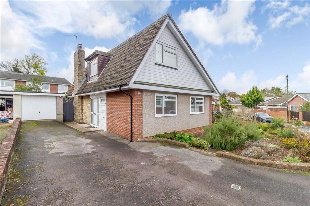 St Road, Bulwark, Chepstow, Monmouthshire, NP16 4 bed detached