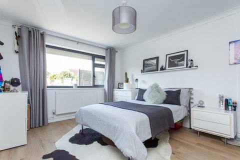 23 Bay View Road, Broadstairs, CT10 2EA