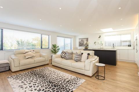 23 Bay View Road, Broadstairs, CT10 2EA