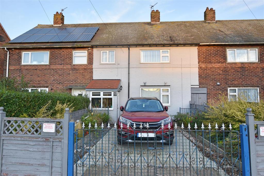 North Road, Withernsea 3 bed terraced house £145,000