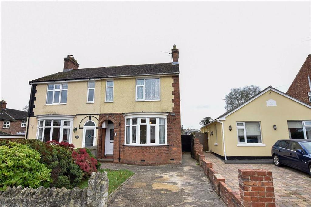 Hillside Road, Wellingborough 3 bed semidetached house £219,950