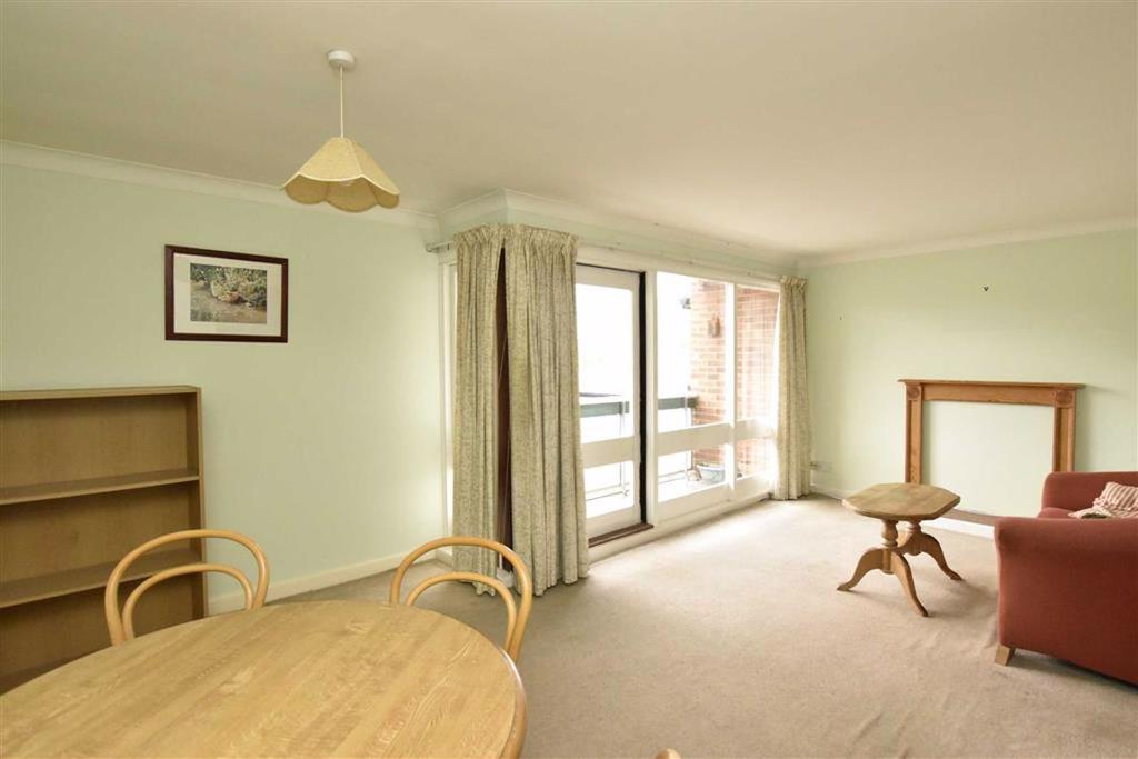 Upper Howsell Road, Malvern 2 bed apartment £675 pcm (£156 pw)