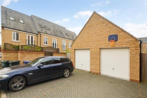 9 Ascot Way, Bicester, OX26 1AG