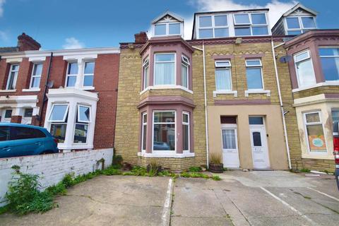 9 bedroom terraced house for sale - North Parade, Whitley Bay