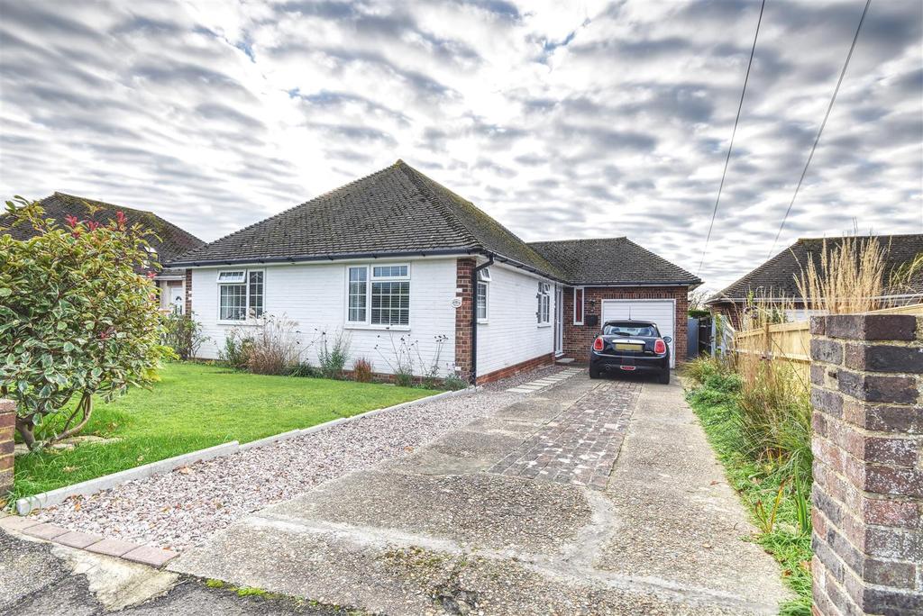 St. Peters Crescent, BexhillOnSea 3 bed detached bungalow £475,000