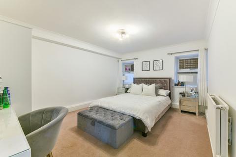 2 bedroom flat to rent, Worple Road, SW19