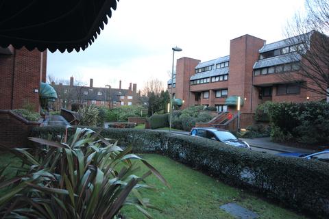 116 Britten Close, London, NW11 7HW