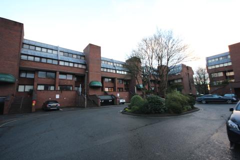 116 Britten Close, London, NW11 7HW