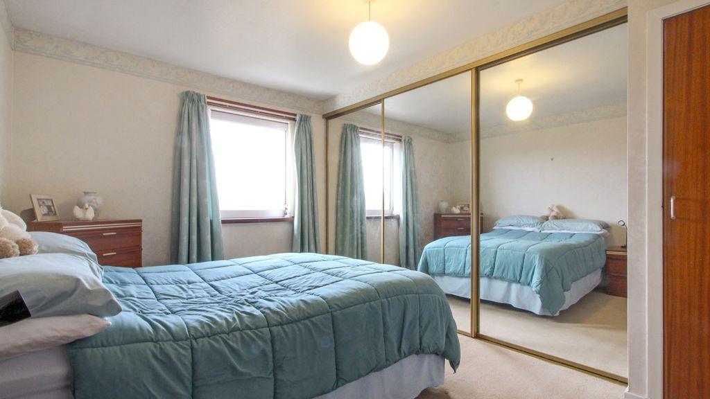 Bedroom 1 (Double)