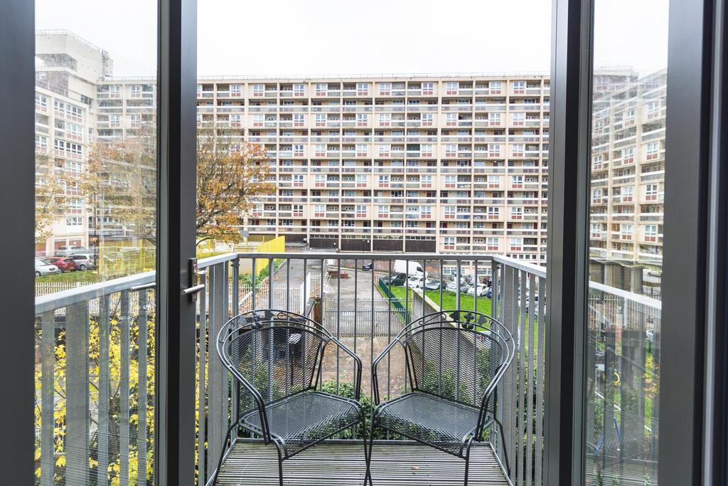 Balcony 2