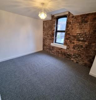 2 bedroom apartment to rent, Stylish 2 Bed Apt on Henry St in L1