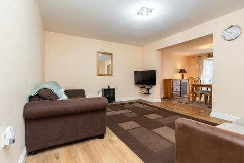 5a Brookfields Road, Oldbury, B68 9QT