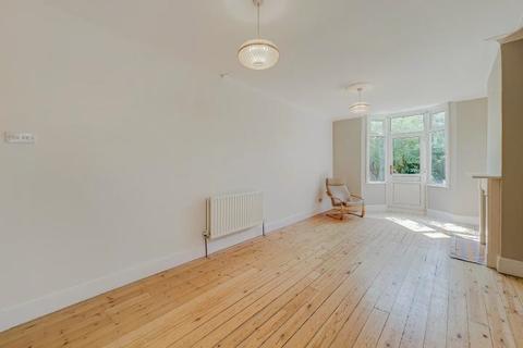 3 Theodore Road, London, SE13 6HT