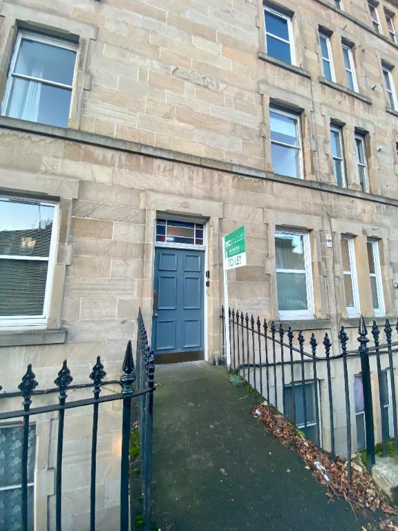 Broughton Road, Broughton, Edinburgh... 1 bed flat £800 pcm (£185 pw)