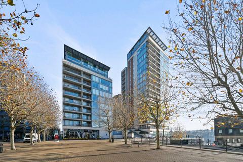 undefined, Amazing Two Double Bedroom Apartment in Victoria Dock