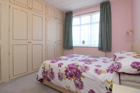 33 Hamilton Road, Feltham, TW13 4PP