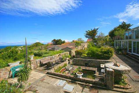 5 bedroom detached house for sale - Valongis, Alderney GY9