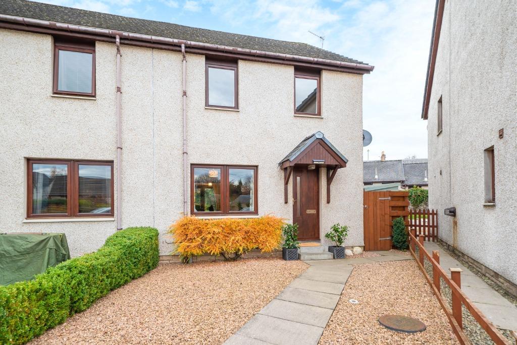 Clunie Street, Perthshire... 3 bed semidetached house £