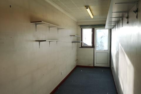 142 Heath Park Road, Heath Park, Romford, RM2 5XL