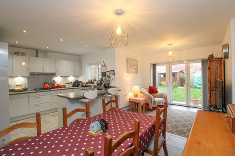 4 bedroom detached house for sale - Topcliffe Road, Dishforth, Thirsk, North Yorkshire