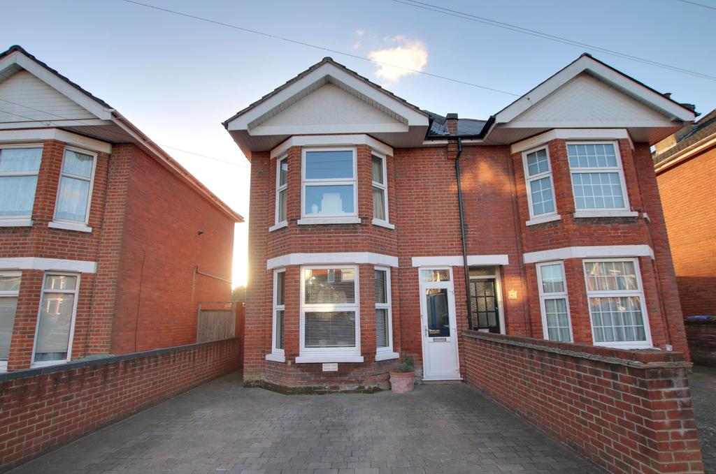Upper Shirley, Southampton 3 bed semidetached house £375,000