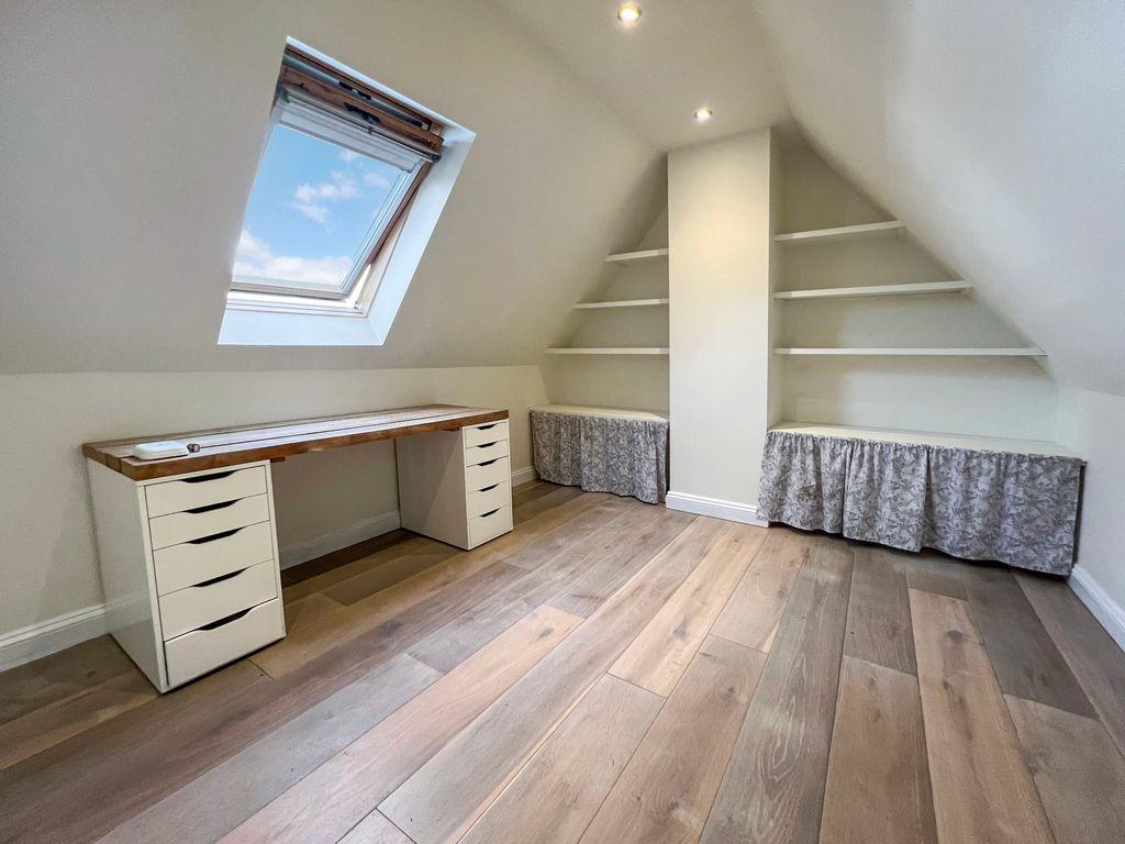 Bedroom 3 (Double)