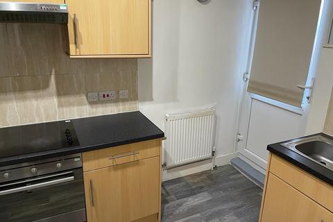 2 bedroom flat to rent, Burnt Oak Broadway, Edgware