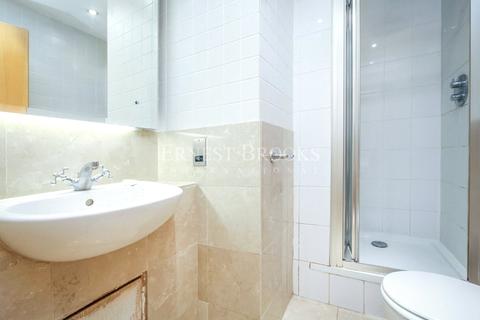 Flat 18, 186 - 190 Bishopsgate, London, EC2M 4NR