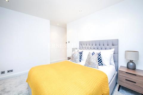 Flat 18, 186 - 190 Bishopsgate, London, EC2M 4NR