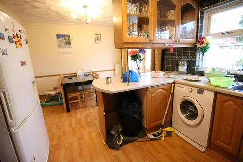 65 Cardington Square, Hounslow, TW4 6AJ