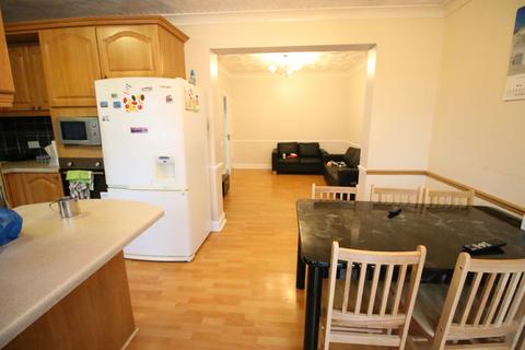 65 Cardington Square, Hounslow, TW4 6AJ
