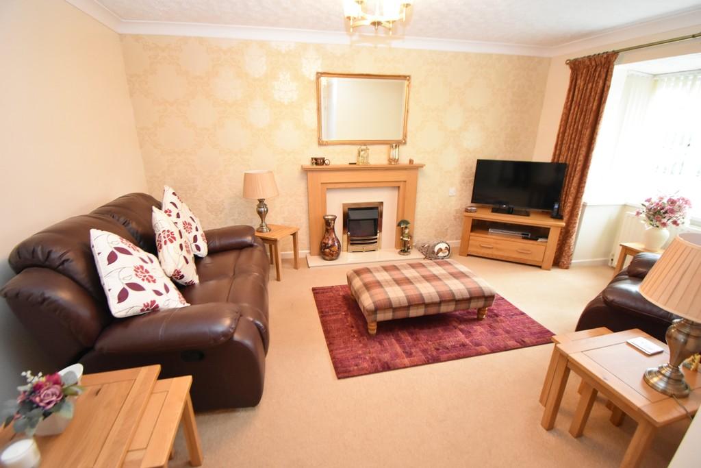 Old Mill Close, Shirley 2 bed terraced bungalow £175,000