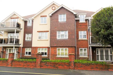 2 bedroom apartment to rent, Whitefield Road, New Milton