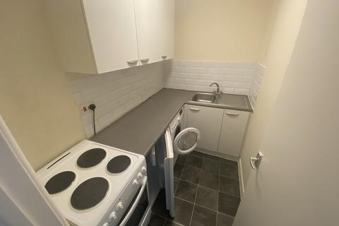 2 bedroom apartment to rent, Shirley Road, Southampton SO15